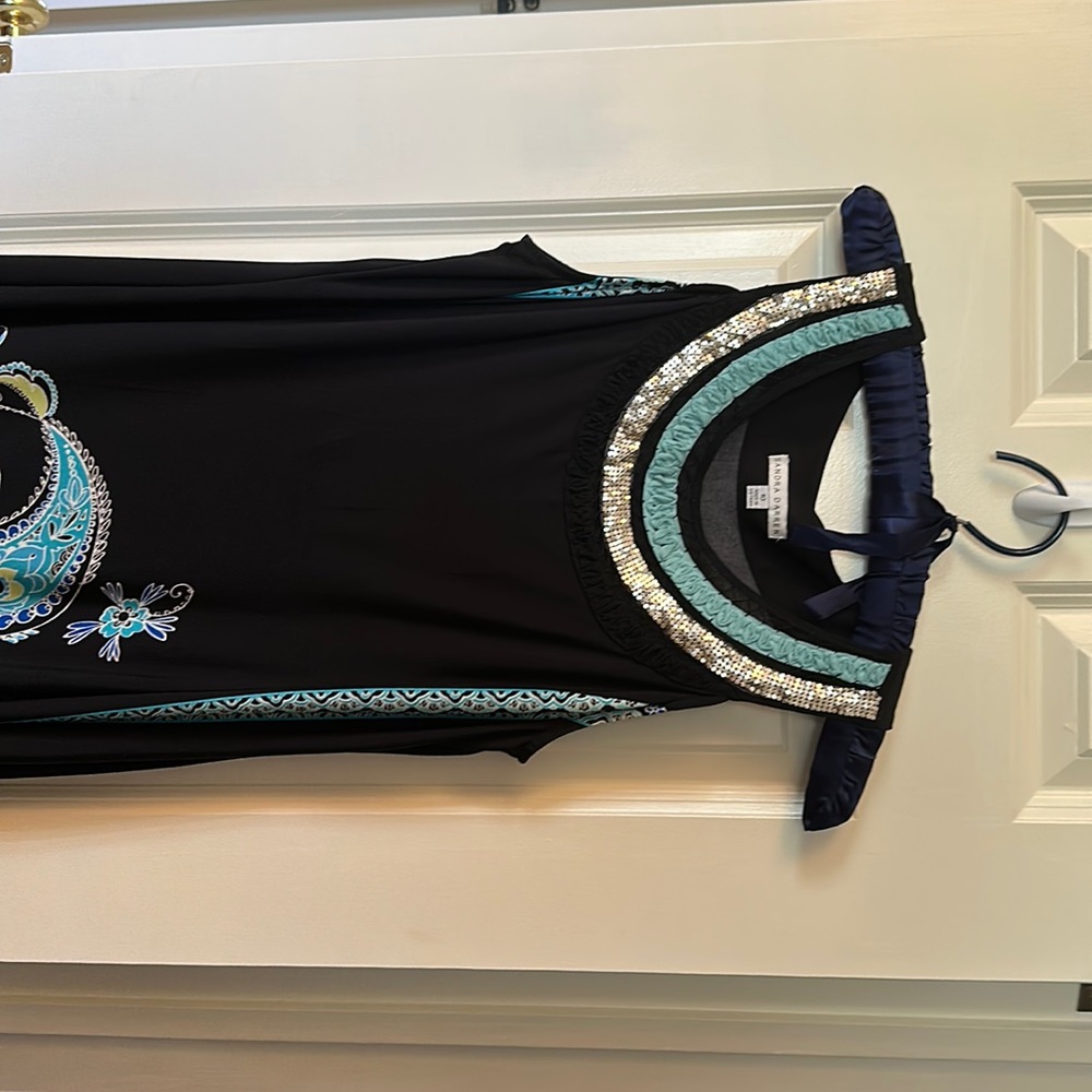 Lovely material and pattern, comfy to wear
